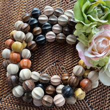 Wood Round Balingbing Grooving Multi Color Hand Carved