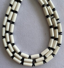 Bone & Horn Capsule White & Black