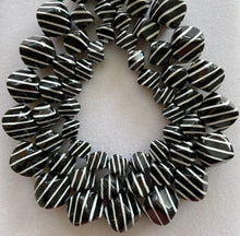 Horn Spiral Dice Polished B/W Side Drilled