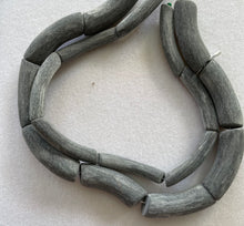 Horn Bent Tube Brush (Matte Gray)